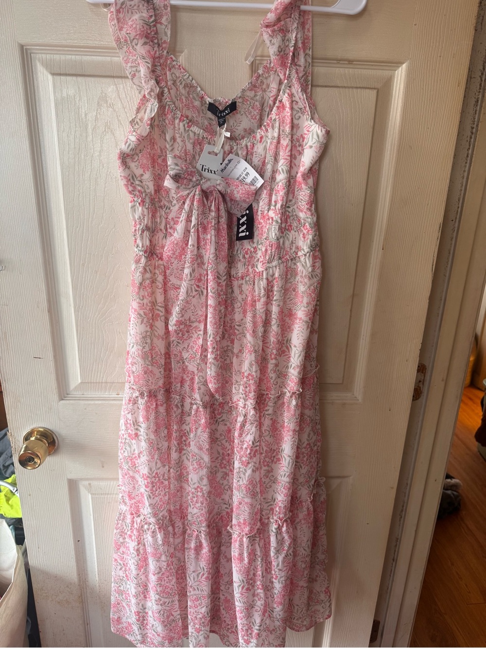 Pink & White Floral Maxi Dress w/bow hair clip